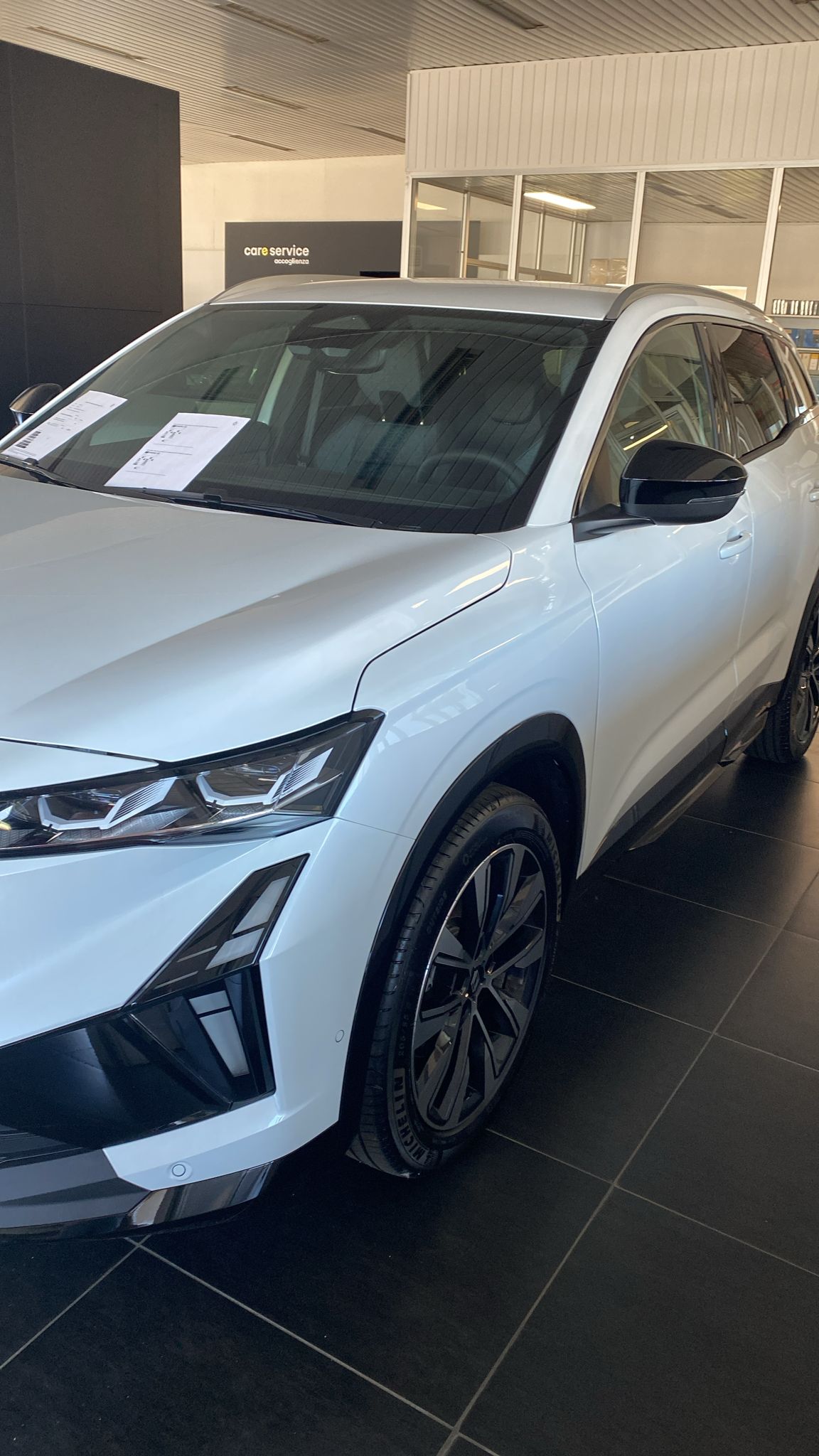 Renault Austral techno MY 25 full hybrid E-tech 200 cv