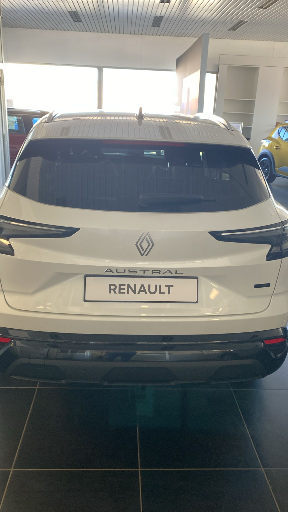 Renault Austral techno MY 25 full hybrid E-tech 200 cv